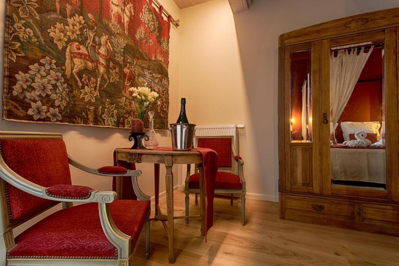 Royal Swans Bed & Breakfast